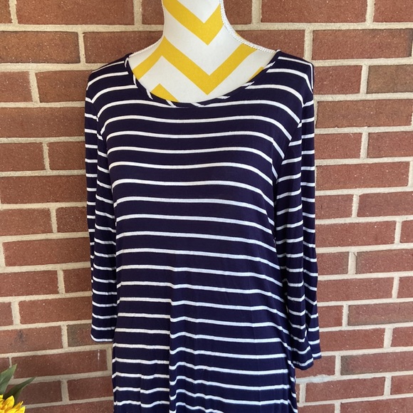Striped Shift Dress - Picture 2 of 13